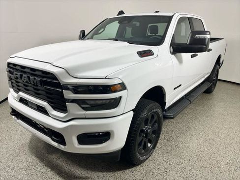 Certified 2025 RAM 2500 Big Horn AWD/4WD image 1