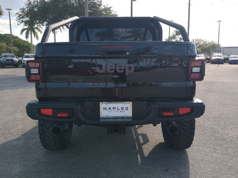 Used 2025 Jeep Gladiator Rubicon w/ Convenience Group image 6