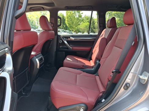 Certified 2023 Lexus GX 460 Premium w/ Accessory Package AWD/4WD image 11