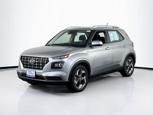Used 2023 Hyundai Venue SEL FWD image 1
