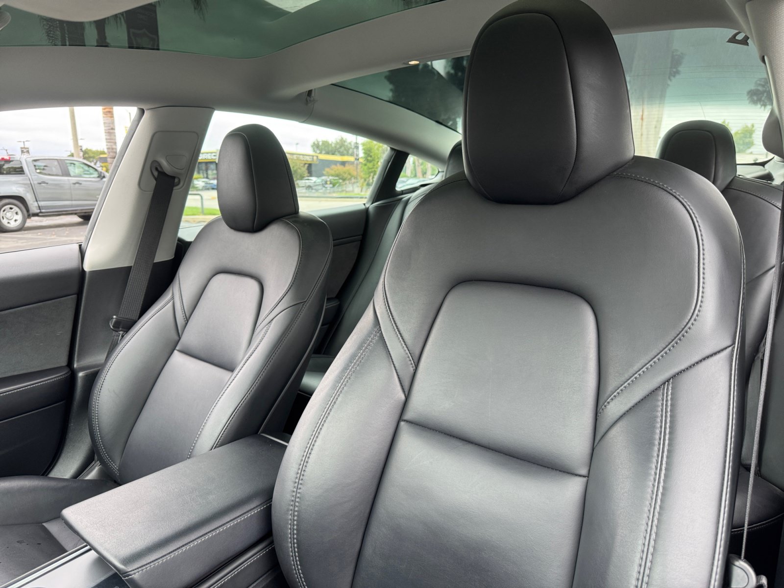 Used 2023 Tesla Model 3 Standard Range RWD image 19