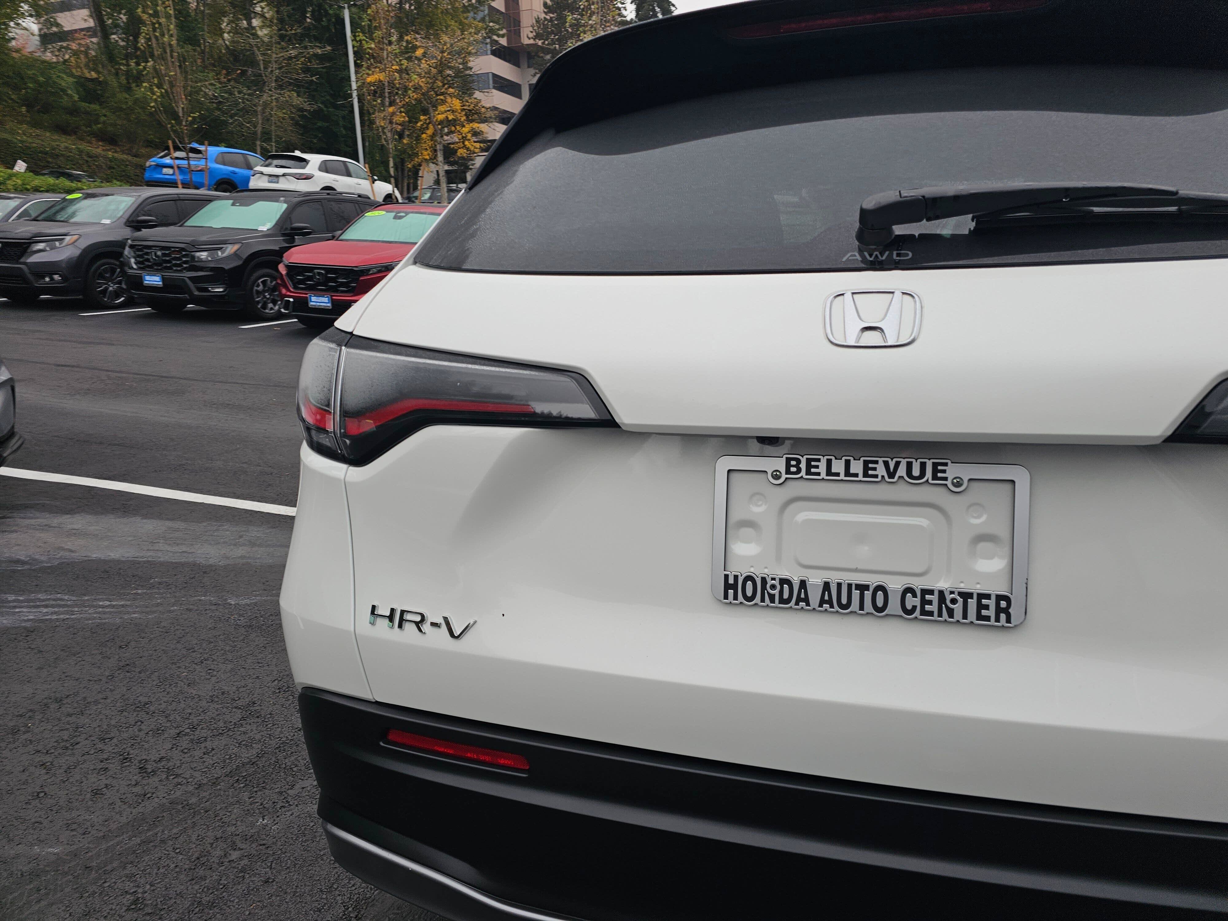 Certified 2025 Honda HR-V Sport image 16