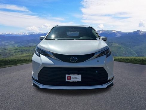 Certified 2023 Toyota Sienna XLE w/ XLE Plus Package AWD/4WD image 10
