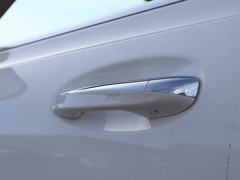 Certified 2026 Mercedes-Benz GLB 250 4MATIC image 12