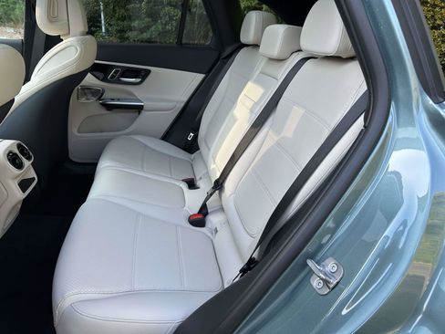 New 2027 Mercedes-Benz GLC 300 image 37