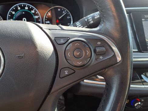 Used 2019 Buick Enclave Avenir AWD/4WD image 17