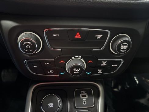 Used 2020 Jeep Compass High Altitude image 19