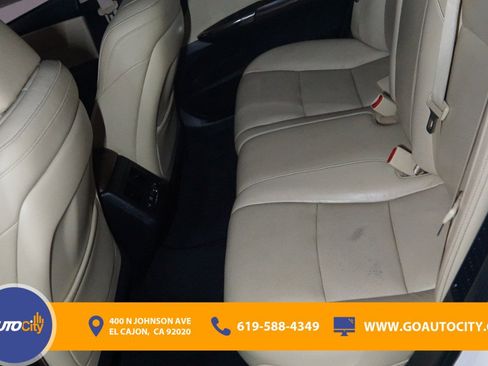 Used 2017 Toyota Avalon Limited image 14