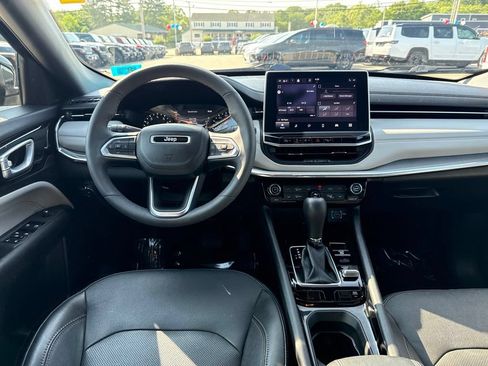 Certified 2023 Jeep Compass Limited AWD/4WD image 19