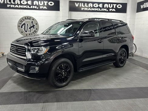 Used 2019 Toyota Sequoia TRD Sport w/ TRD Sport Premium Package AWD/4WD image 8