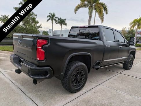 Used 2024 Chevrolet Silverado 2500 High Country w/ High Country Premium Package image 4