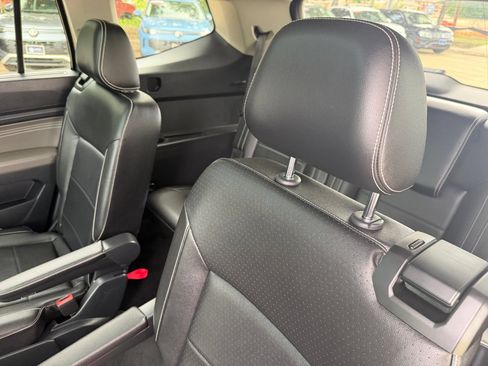 Used 2022 Volkswagen Atlas SE w/ Panoramic Sunroof Package FWD image 26