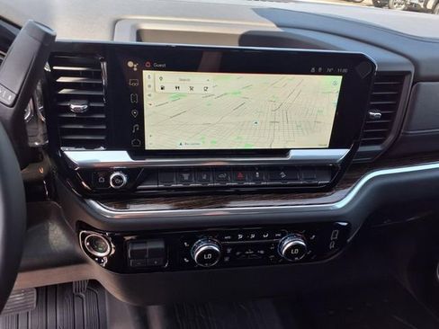 New 2025 GMC Sierra 2500 SLE w/ SLE Value Package; image 9