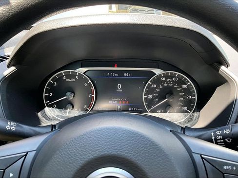 Used 2025 Nissan Altima 2.5 SV w/ SV Special Edition Package FWD image 2