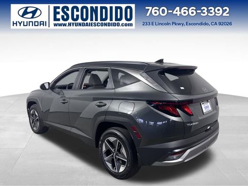New 2026 Hyundai Tucson SEL image 3