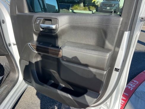 Used 2021 Chevrolet Silverado 1500 RST image 23