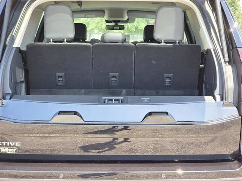 New 2026 Ford Expedition Active RWD image 8
