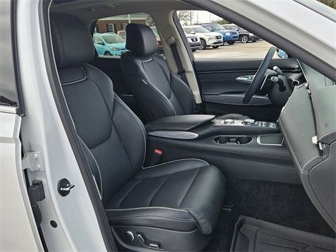 Used 2025 Genesis GV70 2.5T w/ Advanced Package image 17