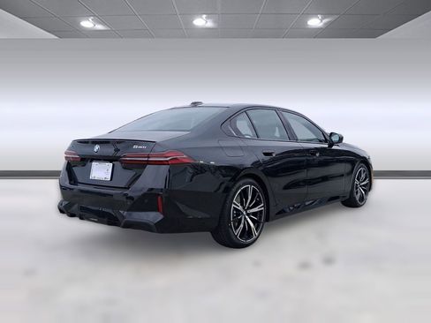 New 2026 BMW 540i xDrive w/ Executive Package image 9