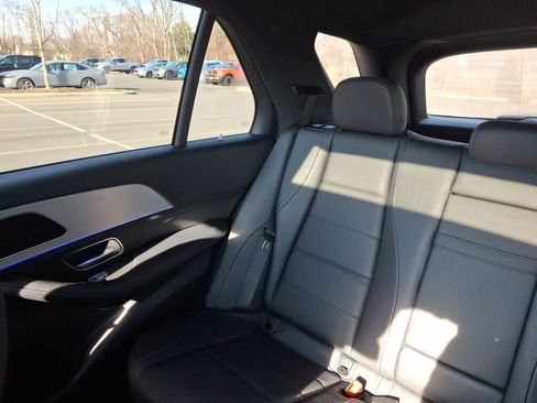 Used 2024 Mercedes-Benz GLE 450e 4MATIC image 12