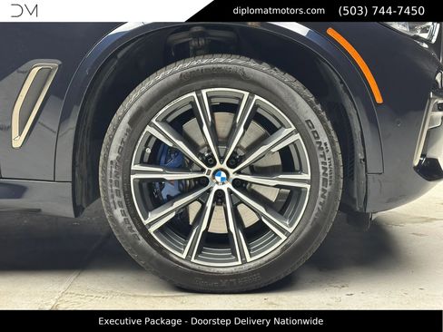 Used 2022 BMW X5 M50i w/ Executive Package AWD/4WD image 44