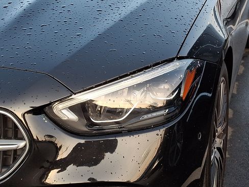 Used 2023 Mercedes-Benz C 300 4MATIC Sedan w/ Exclusive Trim Package image 7