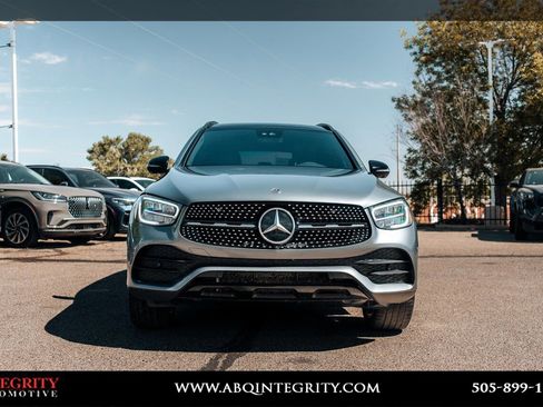 Used 2022 Mercedes-Benz GLC 300 4MATIC image 2