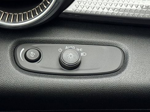 New 2026 Chevrolet Trax ACTIV w/ Sunroof Package image 27