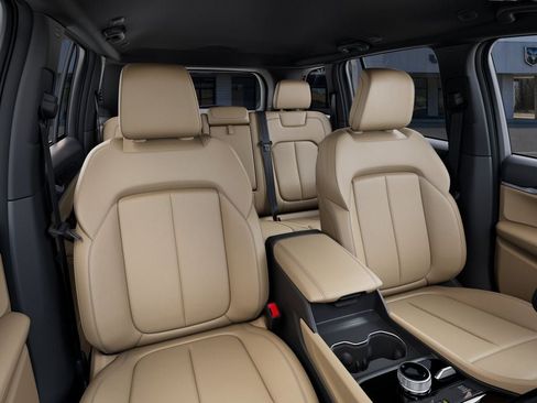 New 2025 Jeep Grand Cherokee Limited AWD/4WD image 17