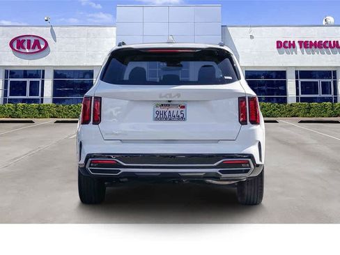 Certified 2023 Kia Sorento S w/ Panoramic Sunroof Package image 5