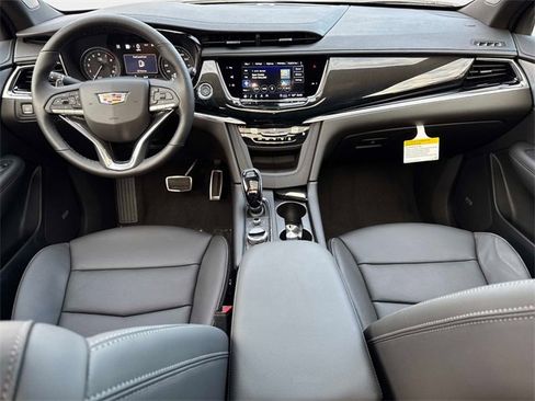 New 2025 Cadillac XT6 Sport w/ Technology Package image 14