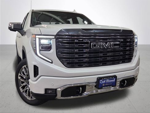Used 2023 GMC Sierra 1500 Denali Ultimate image 8