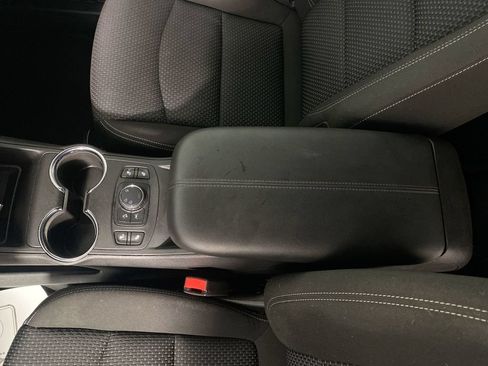 Certified 2024 GMC Terrain SLE w/ Driver Convenience Package AWD/4WD image 20