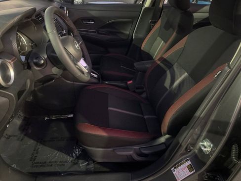 New 2025 Nissan Versa SR w/ Trunk Package image 14