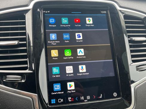 Used 2025 Volvo XC90 B6 Plus w/ Protection Package Premier image 13