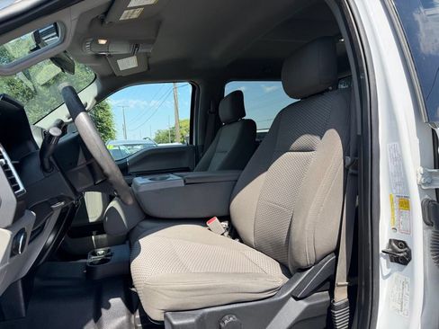 Used 2017 Ford F350 XLT w/ Camper Package AWD/4WD image 9