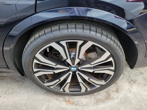 Used 2026 BMW X7 M60i AWD/4WD image 6