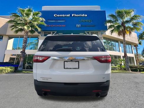 Used 2021 Chevrolet Traverse LT FWD image 6