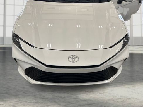 Used 2026 Toyota Camry LE FWD image 20