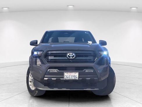 Used 2024 Toyota Tacoma SR5 AWD/4WD image 2