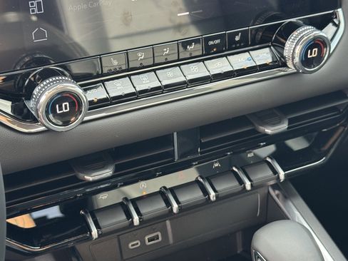 New 2026 GMC Canyon Elevation w/ Convenience Package RWD image 19