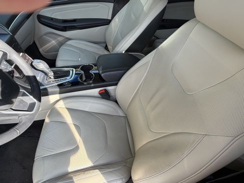 Used 2017 Ford Edge Titanium w/ Equipment Group 302A FWD image 15