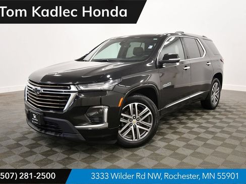 Used 2024 Chevrolet Traverse High Country AWD/4WD image 1