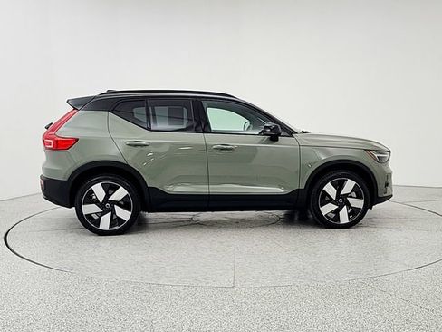 Certified 2023 Volvo XC40 Recharge Ultimate w/ Protection Package Premier AWD/4WD image 4