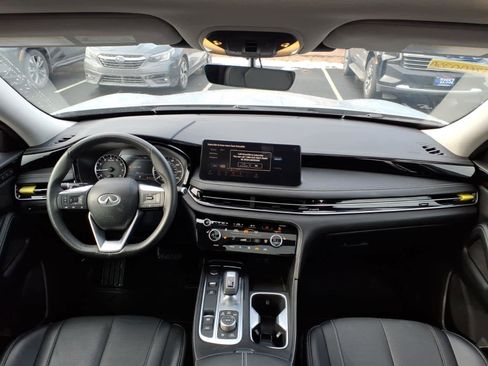 Certified 2023 INFINITI QX60 Pure image 11