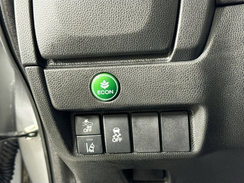 Used 2018 Honda Fit EX image 11