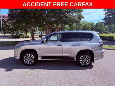 Used 2022 Lexus GX 460 Luxury w/ Off Road Package AWD/4WD image 4