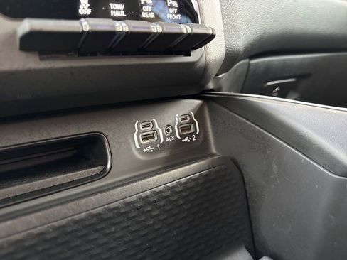 Used 2022 RAM 1500 Big Horn image 17