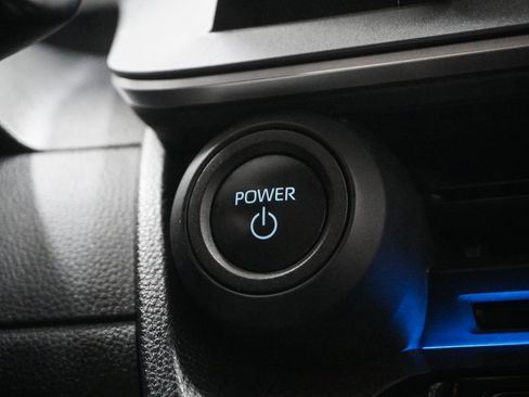 Used 2024 Toyota Prius XLE image 20