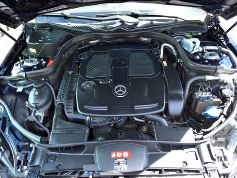 Used 2014 Mercedes-Benz E 350 Sedan w/ Premium 1 Package image 18